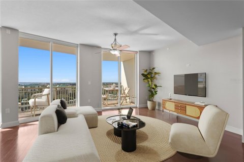 Copropriété à vendre à Tampa, Floride: 2 chambres, 207.26 m2 № 2388573 - photo 6