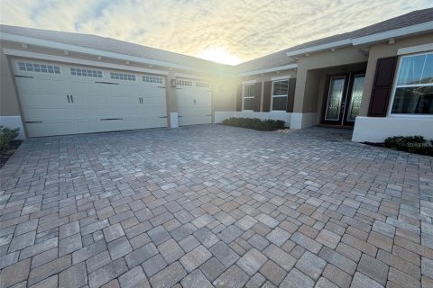 Villa ou maison à louer à Ocala, Floride: 3 chambres, 277.78 m2 № 2425717 - photo 10
