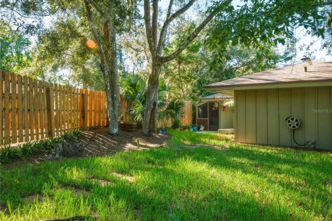 House in New Smyrna Beach, Florida 2 bedrooms, 153.1 sq.m. № 2419236 - photo 5