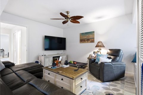 House in New Smyrna Beach, Florida 2 bedrooms, 153.1 sq.m. № 2419236 - photo 22