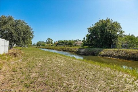 Casa en venta en Lehigh Acres, Florida, 3 dormitorios № 1982940 - foto 29