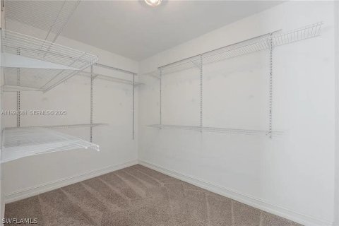 Casa en venta en Lehigh Acres, Florida, 3 dormitorios № 1982940 - foto 16