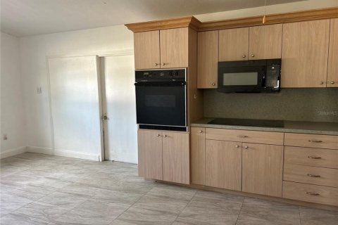 Apartment in Sarasota, Florida 5 bedrooms, 185.8 sq.m. № 1529065 - photo 4
