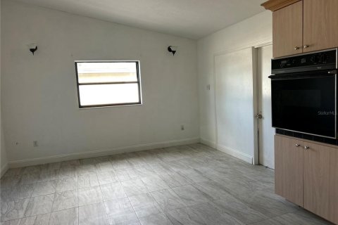Apartment in Sarasota, Florida 5 bedrooms, 185.8 sq.m. № 1529065 - photo 3
