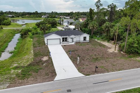 Villa ou maison à vendre à Lehigh Acres, Floride: 3 chambres, 106.47 m2 № 1796675 - photo 24