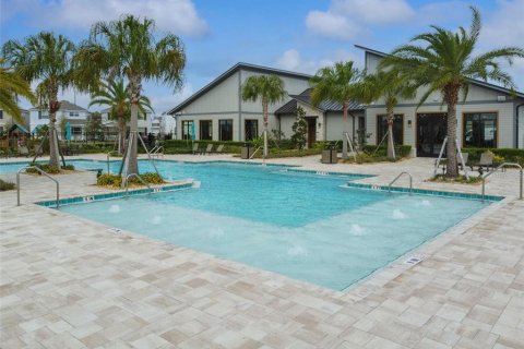 House in Orlando, Florida 5 bedrooms, 369.66 sq.m. № 2102191 - photo 22