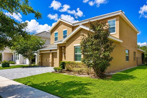 House in Orlando, Florida 5 bedrooms, 369.66 sq.m. № 2102191 - photo 2