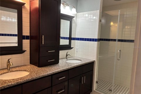 House in Clearwater, Florida 3 bedrooms, 151.62 sq.m. № 2204081 - photo 11