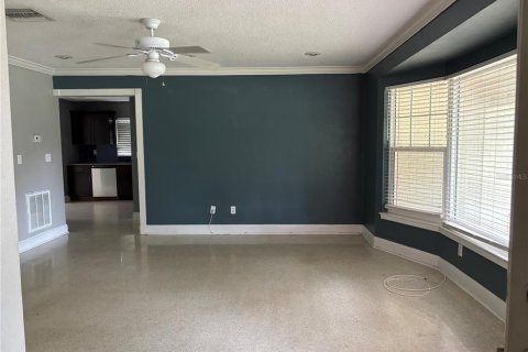 House in Clearwater, Florida 3 bedrooms, 151.62 sq.m. № 2204081 - photo 3