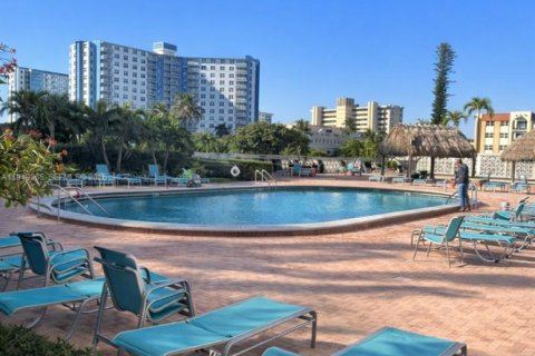 Купить кондоминиум в Помпано-Бич, Флорида 1 спальня, 82.68м2, № 2005156 - фото 6