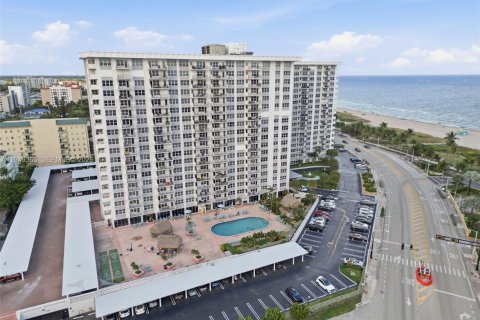 Купить кондоминиум в Помпано-Бич, Флорида 1 спальня, 82.68м2, № 2005156 - фото 29