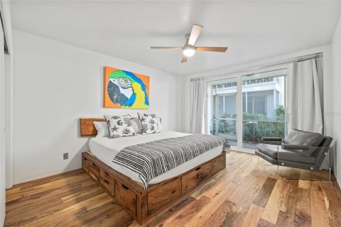 Condo in Saint Petersburg, Florida, 1 bedroom  № 2284589 - photo 14