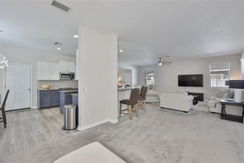 House in Ruskin, Florida 4 bedrooms, 215.9 sq.m. № 2124205 - photo 20