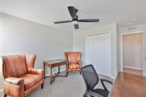 House in Ruskin, Florida 4 bedrooms, 215.9 sq.m. № 2124205 - photo 30