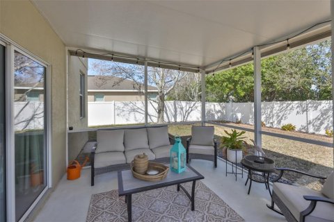 House in Ruskin, Florida 4 bedrooms, 215.9 sq.m. № 2124205 - photo 4