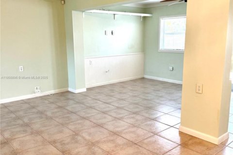 House in Jupiter, Florida 2 bedrooms, 114.08 sq.m. № 1857545 - photo 7