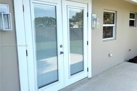 House in Jupiter, Florida 2 bedrooms, 114.08 sq.m. № 1857545 - photo 21