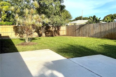 House in Jupiter, Florida 2 bedrooms, 114.08 sq.m. № 1857545 - photo 25