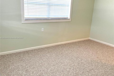 House in Jupiter, Florida 2 bedrooms, 114.08 sq.m. № 1857545 - photo 11
