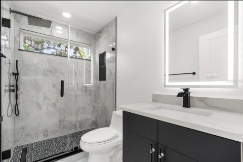 Villa ou maison à vendre à Tampa, Floride: 4 chambres, 222.41 m2 № 2411562 - photo 21