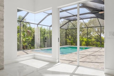 Villa ou maison à vendre à Tampa, Floride: 4 chambres, 222.41 m2 № 2411562 - photo 11