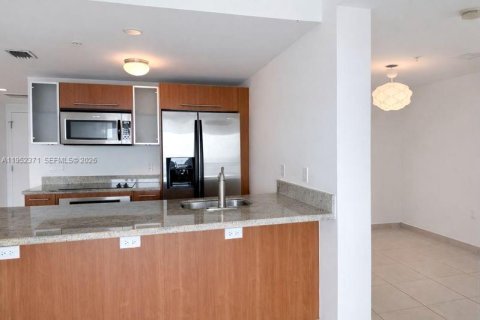 Copropriété à louer à Miami, Floride: 1 chambre, 78.78 m2 № 2006691 - photo 4