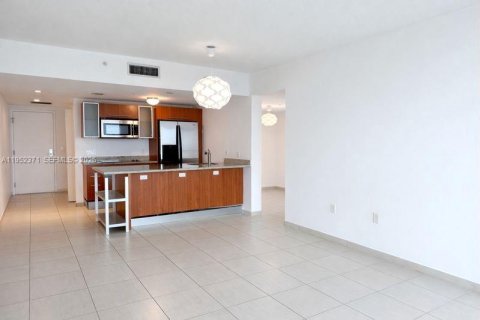 Copropriété à louer à Miami, Floride: 1 chambre, 78.78 m2 № 2006691 - photo 5