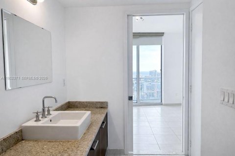 Copropriété à louer à Miami, Floride: 1 chambre, 78.78 m2 № 2006691 - photo 12