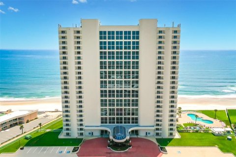 Condo in Daytona Beach Shores, Florida, 2 bedrooms  № 2425536