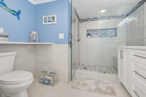 Condo in Daytona Beach Shores, Florida, 2 bedrooms № 2425536 - photo 25