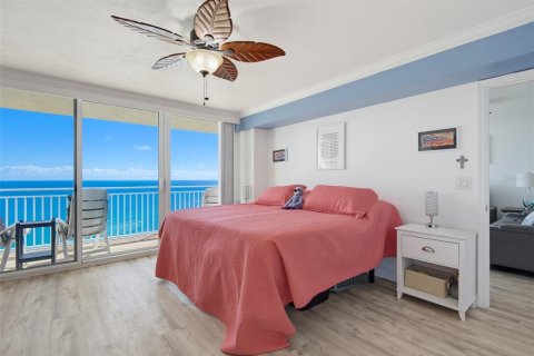 Condo in Daytona Beach Shores, Florida, 2 bedrooms № 2425536 - photo 22
