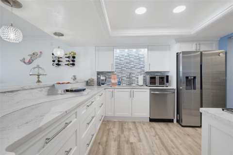 Condo in Daytona Beach Shores, Florida, 2 bedrooms № 2425536 - photo 15