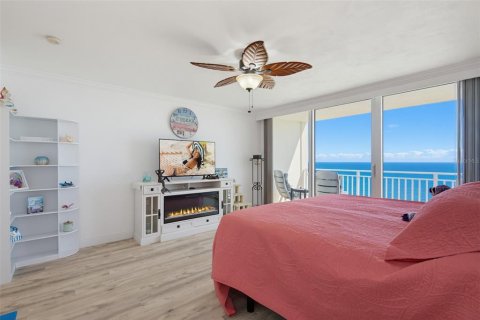 Condo in Daytona Beach Shores, Florida, 2 bedrooms № 2425536 - photo 21