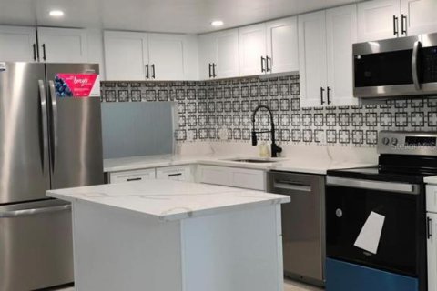 Adosado en alquiler en Altamonte Springs, Florida, 3 dormitorios, 150.5 m2 № 1833537 - foto 9