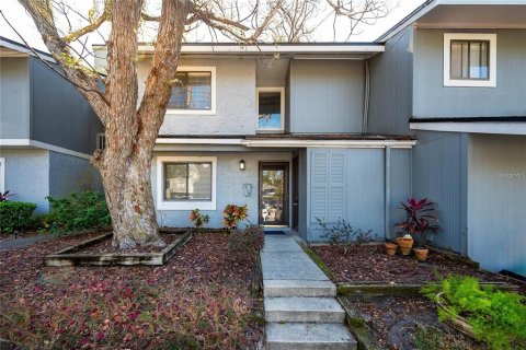 Adosado en alquiler en Altamonte Springs, Florida, 3 dormitorios, 150.5 m2 № 1833537 - foto 1