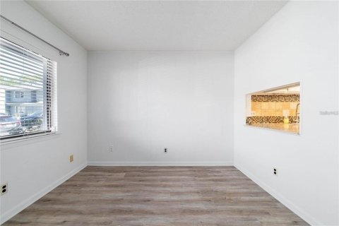 Adosado en alquiler en Altamonte Springs, Florida, 3 dormitorios, 150.5 m2 № 1833537 - foto 10