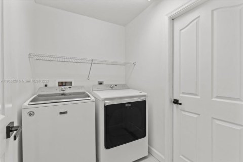 Casa en venta en Port St. Lucie, Florida, 4 dormitorios, 152.73 m2 № 1965317 - foto 26