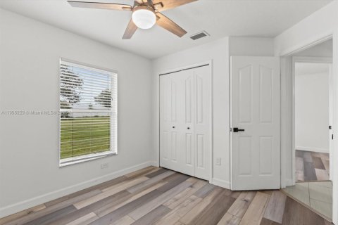 Casa en venta en Port St. Lucie, Florida, 4 dormitorios, 152.73 m2 № 1965317 - foto 25