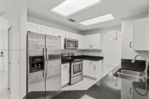 Casa en venta en Port St. Lucie, Florida, 4 dormitorios, 152.73 m2 № 1965317 - foto 9