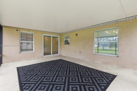 Casa en venta en Port St. Lucie, Florida, 4 dormitorios, 152.73 m2 № 1965317 - foto 28