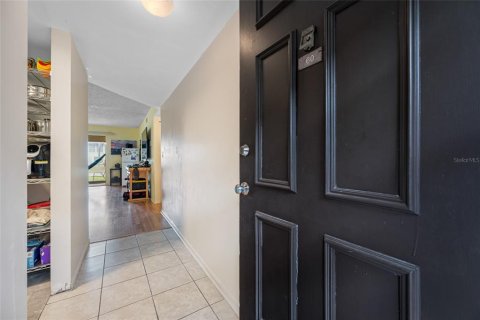 Condo in Largo, Florida, 1 bedroom  № 1684695 - photo 13