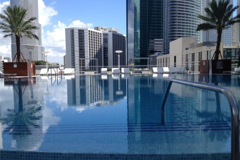 Condominio en alquiler en Miami, Florida, 1 dormitorio, 68.56 m2 № 2076454 - foto 4