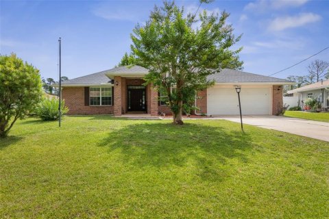 House in Palm Coast, Florida 4 bedrooms, 225.01 sq.m. № 2221295 - photo 5