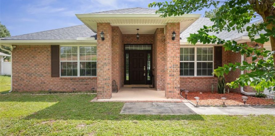 House in Palm Coast, Florida 4 bedrooms, 225.01 sq.m. № 2221295