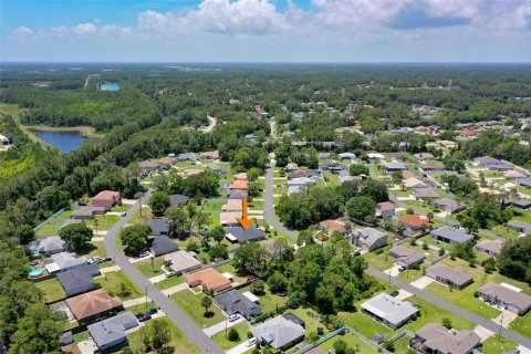 House in Palm Coast, Florida 4 bedrooms, 225.01 sq.m. № 2221295 - photo 4