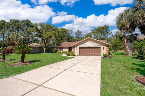 Villa ou maison à Ocala, Floride 3 chambres, 167.97 m2 № 2102971