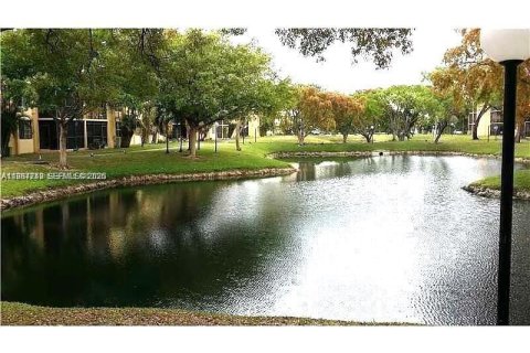 Condo à Miramar, Floride, 1 chambre  № 2049626