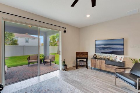 House in ESTATES AT LAKEVIEW PRESERVE in Winter Garden, Florida 3 bedrooms, 199.18 sq.m. № 1831927 - photo 15