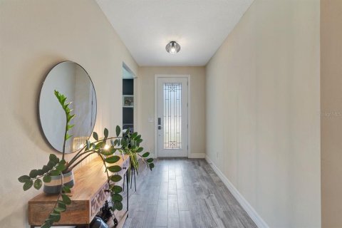 House in ESTATES AT LAKEVIEW PRESERVE in Winter Garden, Florida 3 bedrooms, 199.18 sq.m. № 1831927 - photo 3
