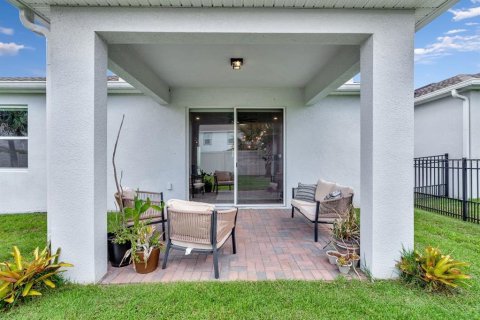 House in ESTATES AT LAKEVIEW PRESERVE in Winter Garden, Florida 3 bedrooms, 199.18 sq.m. № 1831927 - photo 30